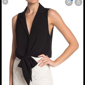 Show Me Your Mumu ~ Croix Bow Hem Top